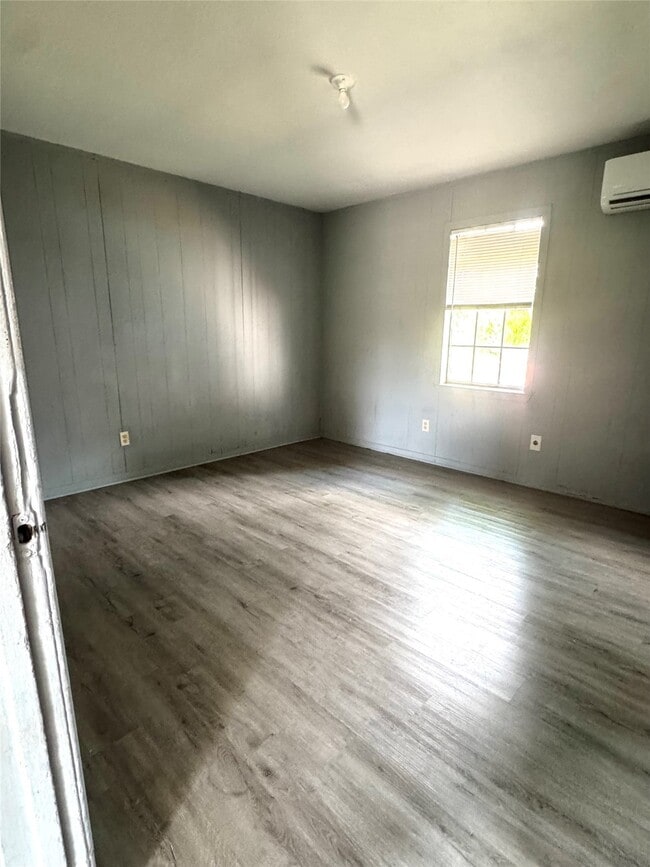 Primary Photo - 6601 Avenue T