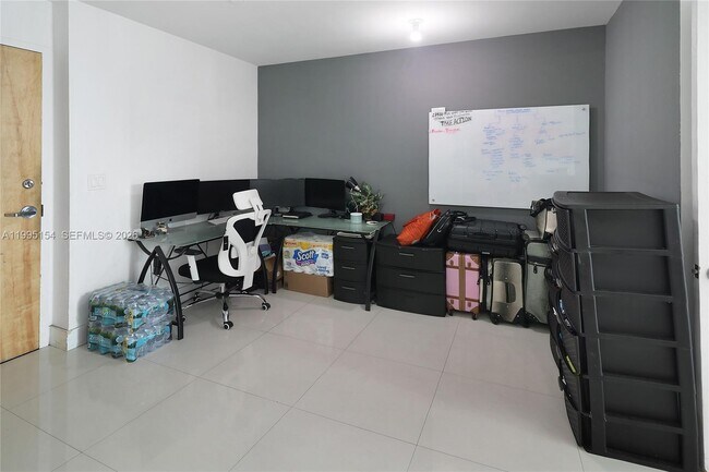 Building Photo - 350 S Miami Ave