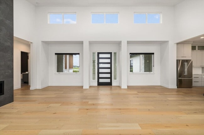Building Photo - 7786 W Diamond Lk Dr