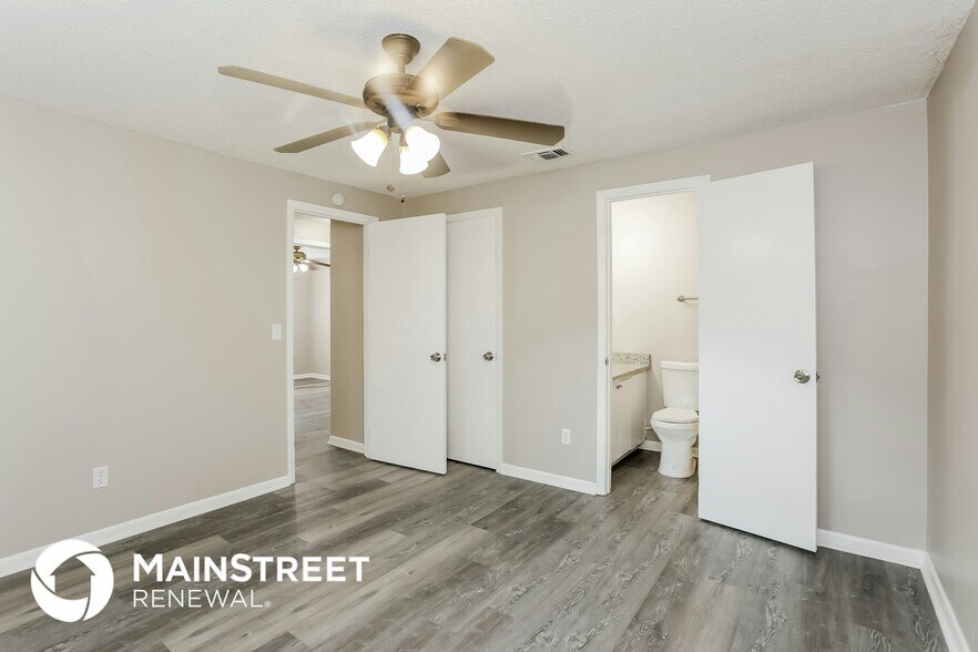 Building Photo - 4284 Key Vega Dr S