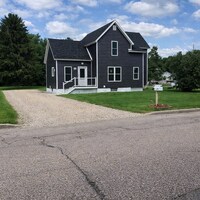 Building Photo - Click the “Apply Now” button or email wapmrentals@gmail.com for a prompt response.