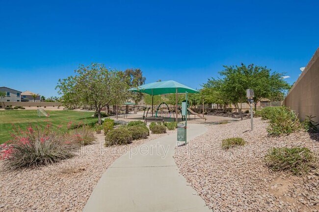 Building Photo - 35565 N Bandolier Dr