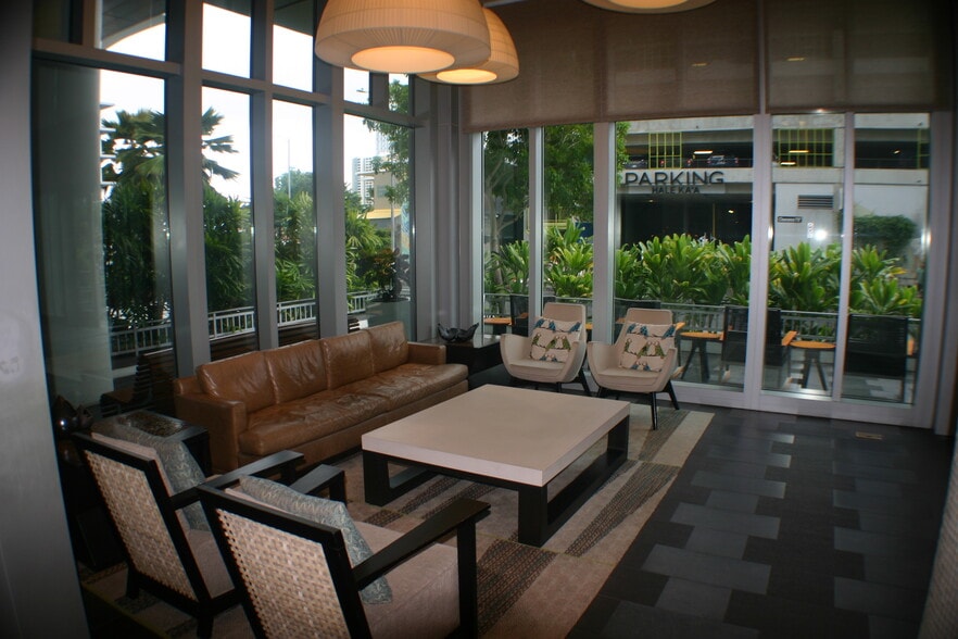 Building Photo - 600 Ala Moana Blvd