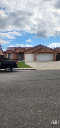 Building Photo - 2819 Flint Hills Dr