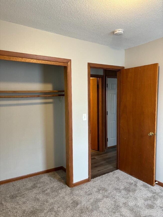 Building Photo - 1304 Sycamore St