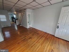 Building Photo - 423 Chapel Terrace