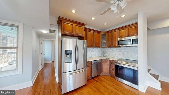 Building Photo - 1401 S 20th St