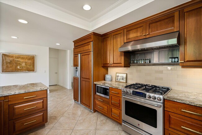 Building Photo - 44837 Oro Grande Cir