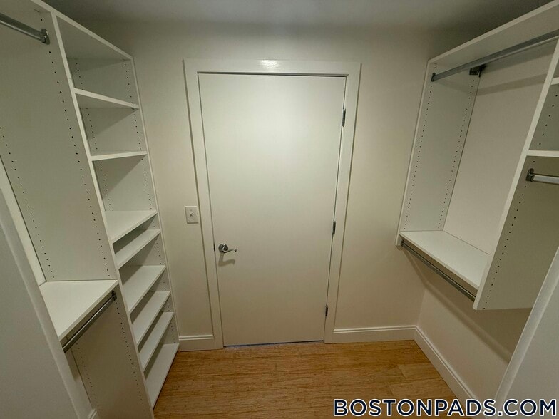 Building Photo - 40 Malvern St