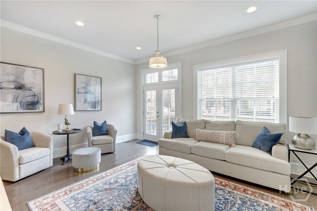 Building Photo - 433 Port St