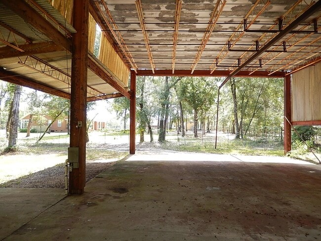 Building Photo - 171 Bear Creek Rd