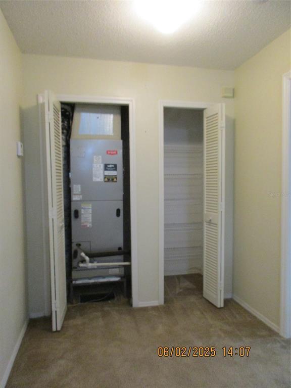 Building Photo - 14402 Huntingfield Dr