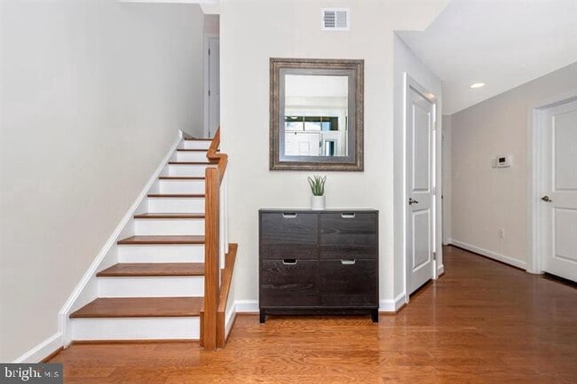 Building Photo - 9112 Kenway Ln