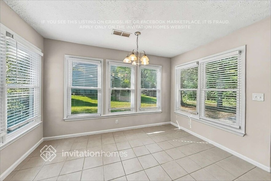 Building Photo - 730 Wilkes Dr