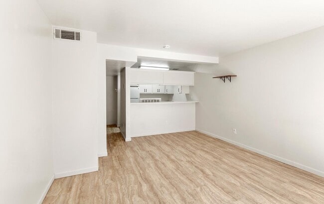Building Photo - 2555 Clear Acre Ln