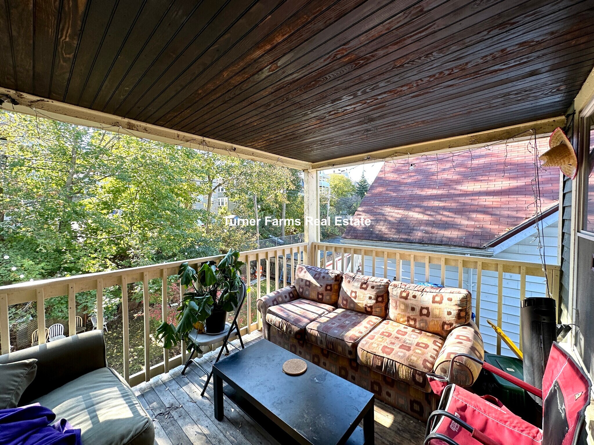 Building Photo - 44 Hillside St