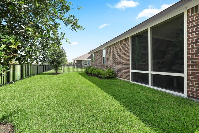 Building Photo - 2223 Islawild Wy