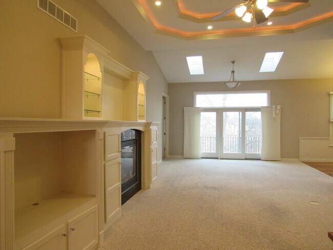 Building Photo - 3164 Meridith Way