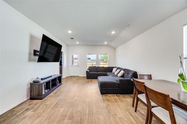 Building Photo - 17409 Ginning Ct