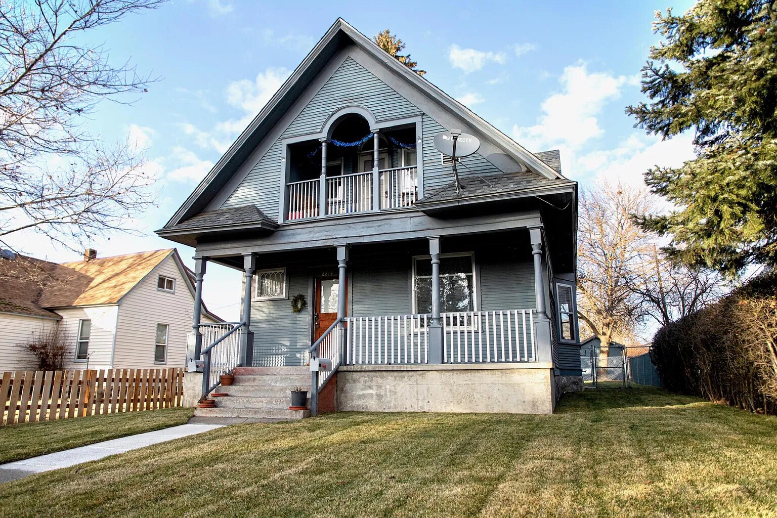 Building Photo - 2214 W College Ave