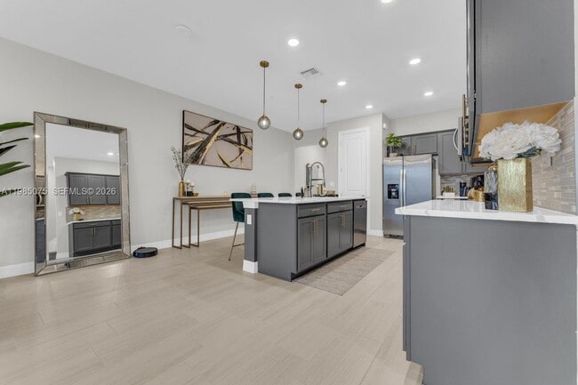 Building Photo - 8351 NW 7th Ct