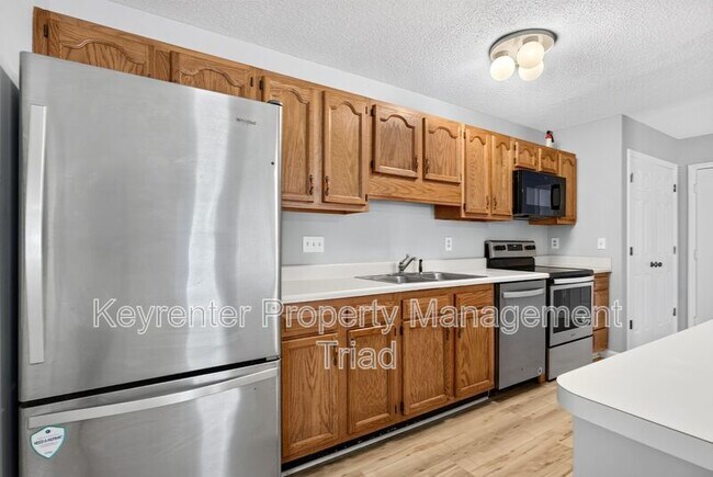 Building Photo - 3701-377D Cotswold Terrace
