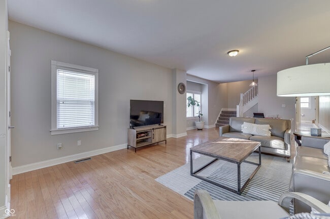 Building Photo - 2322 Alabama St