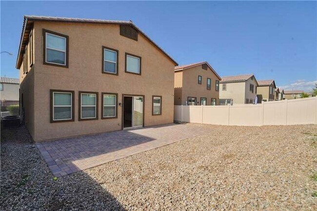 Building Photo - BELUGA BAY