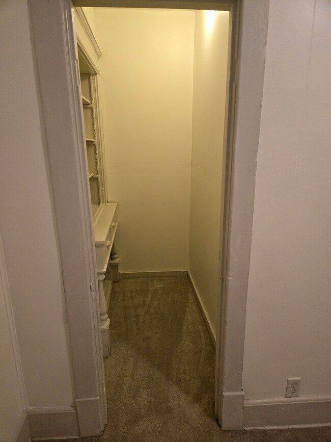 Building Photo - Charming 2-Bedroom in the Heart of the Lower East Side
