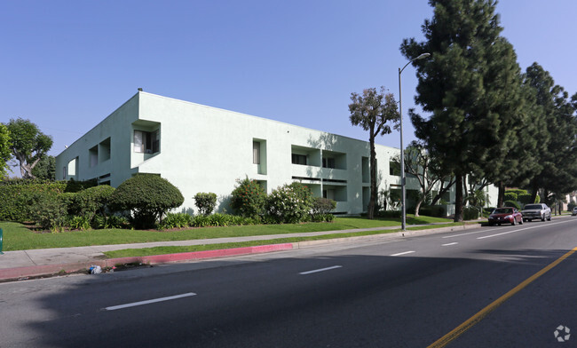 Wadsworth Apartments - 911 E 120th St Los Angeles CA 90059 | Apartment ...