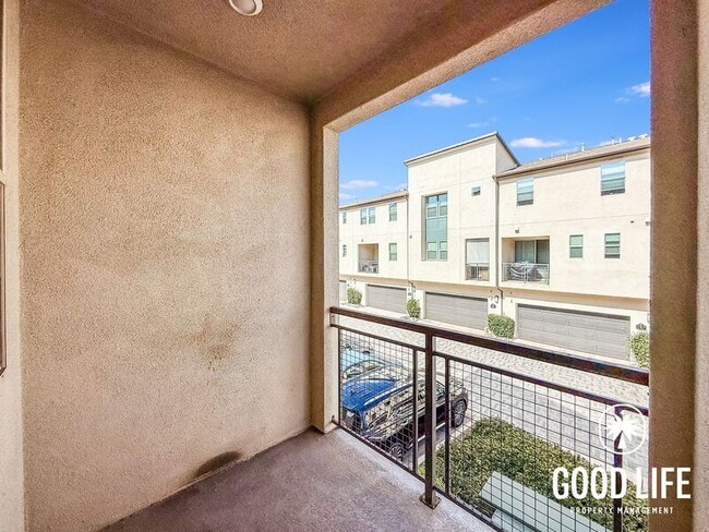 Building Photo - 16755 Coyote Bush Dr