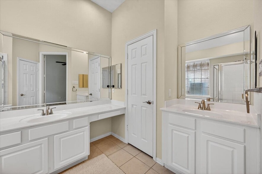 Building Photo - 3500 Christopher Ln