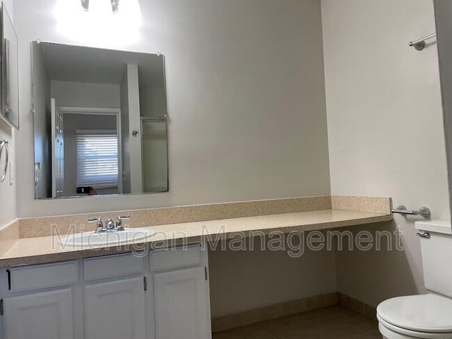 Building Photo - 44947 Forest Trail Dr