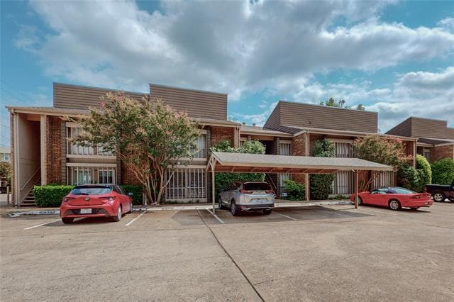 Building Photo - 5132 Amesbury Dr