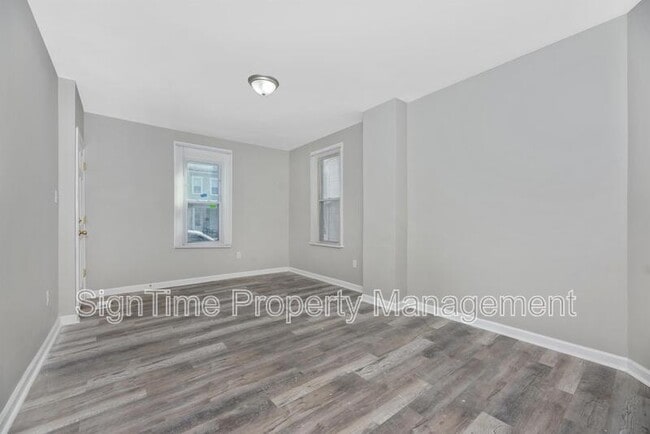 Building Photo - 531 Salem Ave