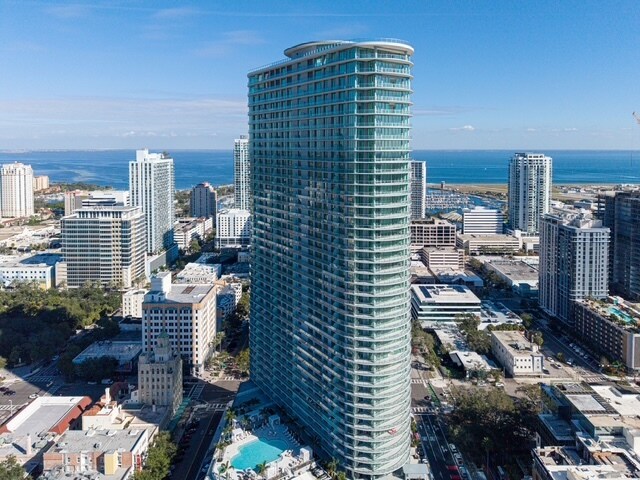 Building Photo - 400 Central Ave