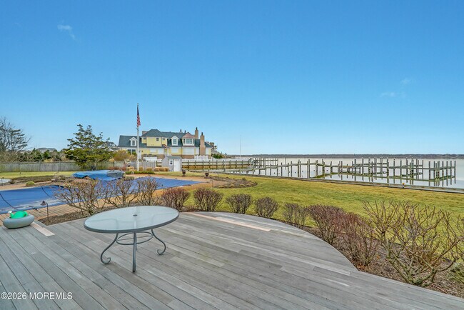 Building Photo - 1552 Runyon Ln