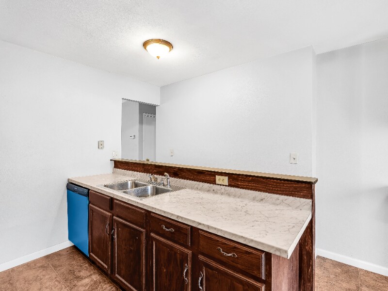 Building Photo - 104 Britanna Dr