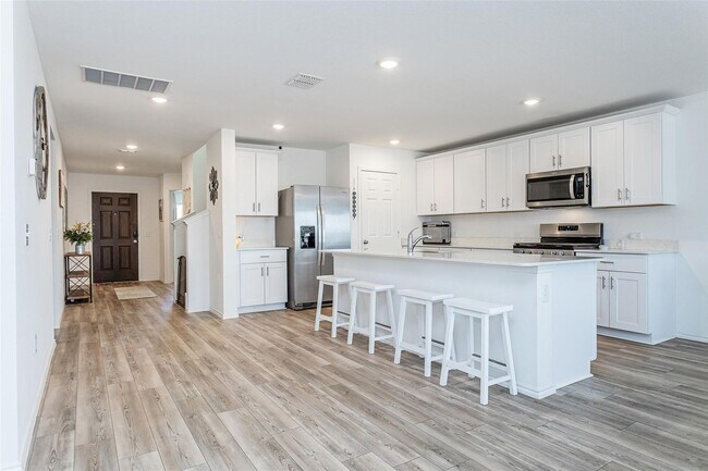 Building Photo - 2023 built Sweet Home! 4bd & 3 bth
