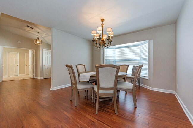 Building Photo - 2225 Silver Sands Ct