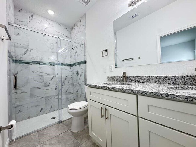 Building Photo - 6142 SW 154th Place Rd