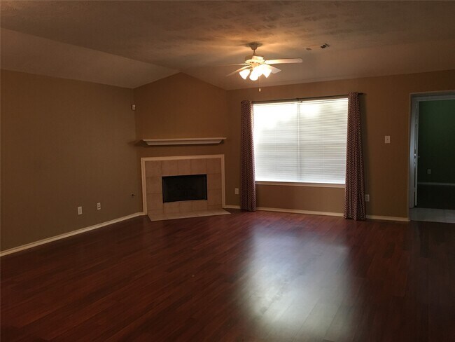 Building Photo - 5508 Lilywood Ln