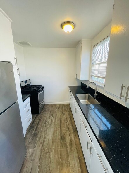 Interior Photo - Dixon Delano Apartments