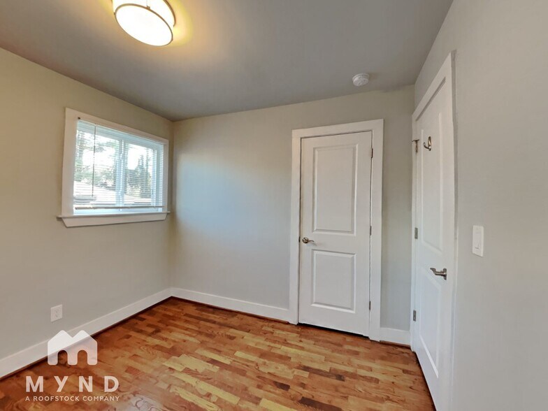 Building Photo - 2677 Tilson Rd
