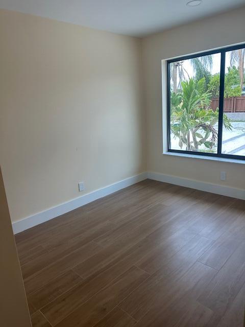 Building Photo - 860 Brightwood Way
