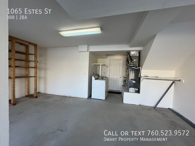 Building Photo - 1065 Estes St
