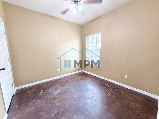 Building Photo - 122 Flagstone Dr