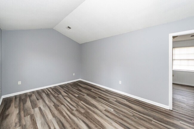Building Photo - 4446 Farmwood St