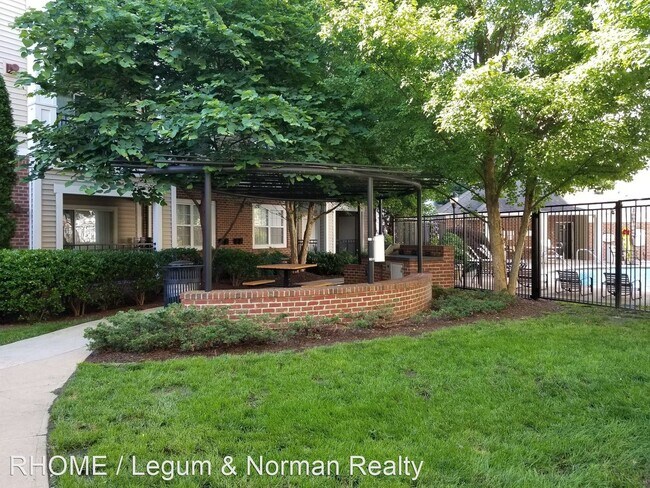 Building Photo - 12949 Centre Park Cir