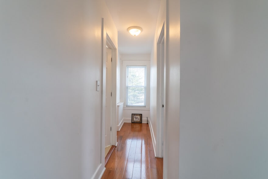 Building Photo - 61 Lamson St